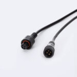 Câble de connexion noir avec connecteurs étanches circulaires pour éclairage LED extérieur