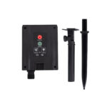 Contrôleur solaire noir rectangulaire avec piquet et support de fixation