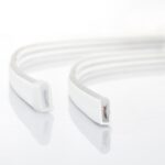 Ruban néon LED flexible à gaine silicone blanche, profil plat, extrémités et conducteurs apparents