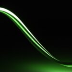 Ruban LED néon vert flexible en bande courbée, éclairage linéaire sur fond noir