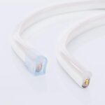 Ruban néon LED flexible silicone translucide blanc avec embouts et LED visibles