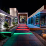 Ruban LED RGB extérieur sur marches et bordures, éclairage linéaire multicolore