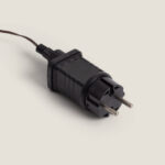 Fiche électrique 2 broches noire avec câble d'alimentation