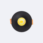 Spot encastrable rond noir centre LED jaune avec clips de fixation orange