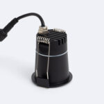 Spot encastrable noir cylindrique avec dissipateur et ressorts de fixation