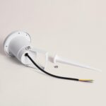 Spot extérieur GU10 blanc en aluminium avec piquet à planter et câble électrique apparent