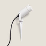 Spot extérieur GU10 blanc sur piquet, orientable, câble noir