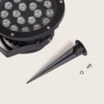 Spot extérieur LED noir avec tête ronde et piquet de fixation