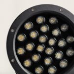 Spot extérieur rond noir à LED multiples, boîtier métallique avec vis apparentes