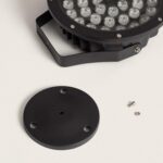 Spot extérieur LED noir avec boîtier métal, support orientable, plaque de fixation ronde et vis