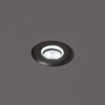Spot encastrable LED rond, anneau gris foncé et diffuseur central blanc
