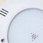 Spot LED piscine blanc rond en saillie avec matrice de LED visible