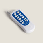 Télécommande blanche et bleue à antenne, boutons numériques pour commande d'éclairage LED