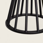 Suspension extérieure cage noire en aluminium conique à barres verticales