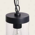 Suspension extérieure noire en métal avec abat-jour en verre cylindrique et chaîne de fixation
