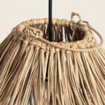 Suspension en fibres naturelles beige à franges, structure intérieure métal, forme ronde
