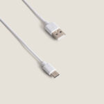 Câble USB-A vers USB-C blanc, connecteurs métalliques