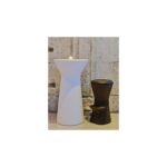 Lampe de table LED blanche et noire en forme de sablier