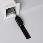 Balise Extérieure Augusta en Saillie sur Pied 74cm Blanche avec Détecteur de Présence PIR – Image 8