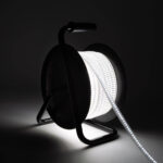 Ruban LED 220V avec Enrouleur de 25m 10 W/m 1000 lm/m IP65 pour Chantiers et Événements Blanc froid 6000K